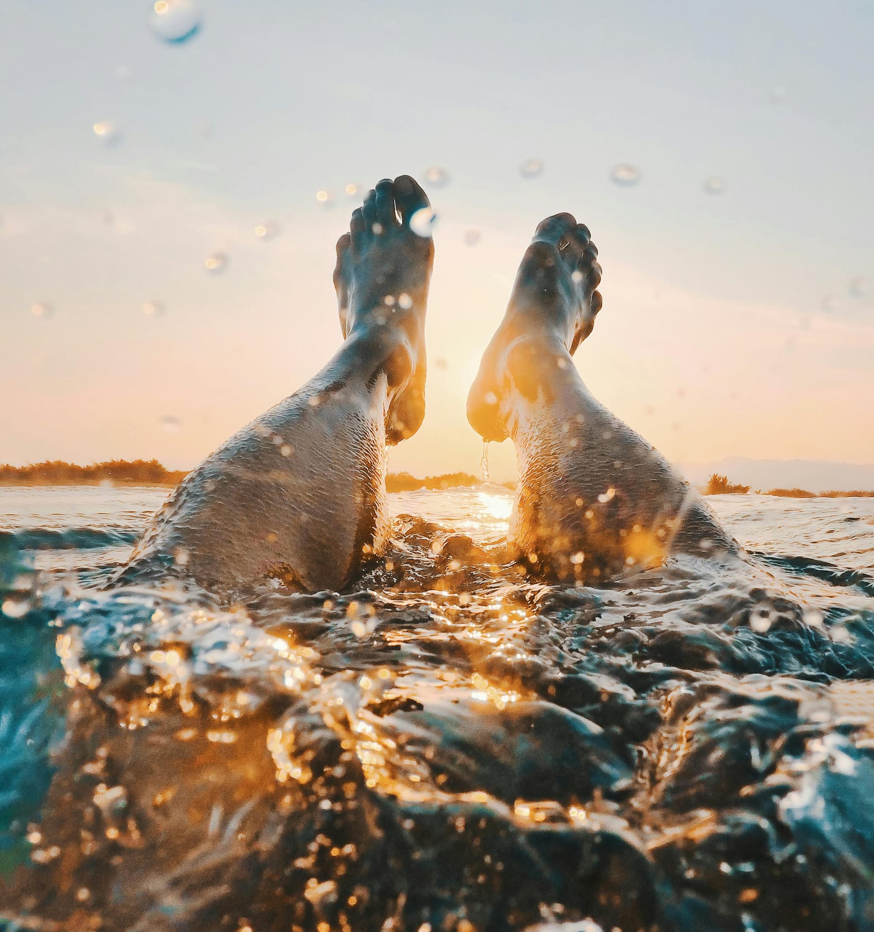 Image of person using cold water therapy